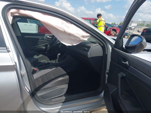 Продажа на аукционе авто 2023 Volkswagen Jetta 1.5t Se, vin: 3VW7M7BU4PM042090, номер лота: 44806722