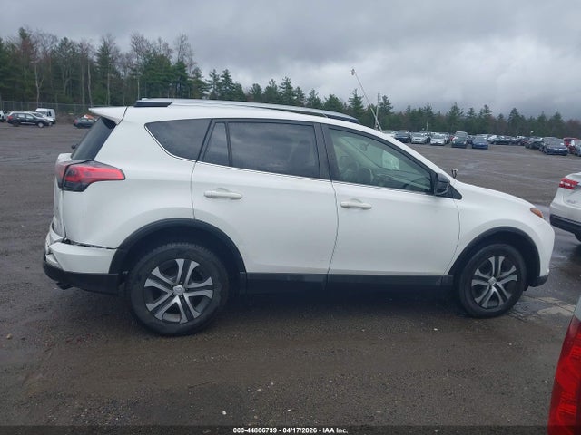 Toyota RAV4 LE 2017 JTMBFREV3HD218261 Image 13