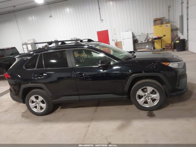 Продажа на аукционе авто 2019 Toyota Rav4 Xle, vin: JTMP1RFV0KD012115, номер лота: 44806753