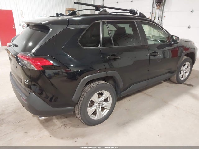 Продажа на аукционе авто 2019 Toyota Rav4 Xle, vin: JTMP1RFV0KD012115, номер лота: 44806753