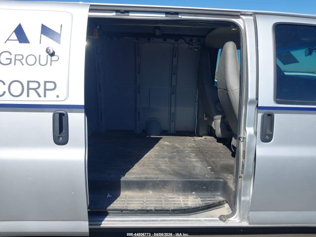 1GCWGAFP3N1267070 Chevrolet Express Cargo Rwd 2500 Regular Wheelbase Wt
