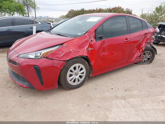 Toyota Prius Le 2020 JTDKARFUXL3122436 Image 2