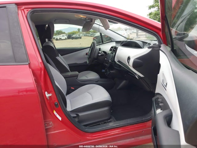 Toyota Prius Le 2020 JTDKARFUXL3122436 Image 5