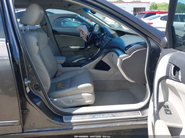 44806800 :رقم المزاد ، JH4CU2F64AC020775 vin ، 2010 Acura Tsx 2.4 مزاد بيع