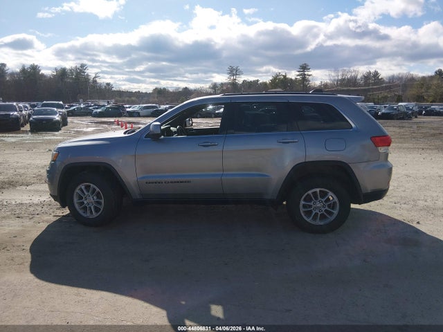 2018 Jeep Grand Cherokee Laredo 4x4 მანქანა იყიდება აუქციონზე, vin: 1C4RJFAG1JC180219, აუქციონის ნომერი: 44806831