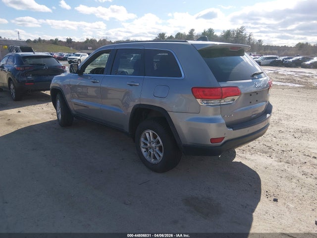 2018 Jeep Grand Cherokee Laredo 4x4 მანქანა იყიდება აუქციონზე, vin: 1C4RJFAG1JC180219, აუქციონის ნომერი: 44806831