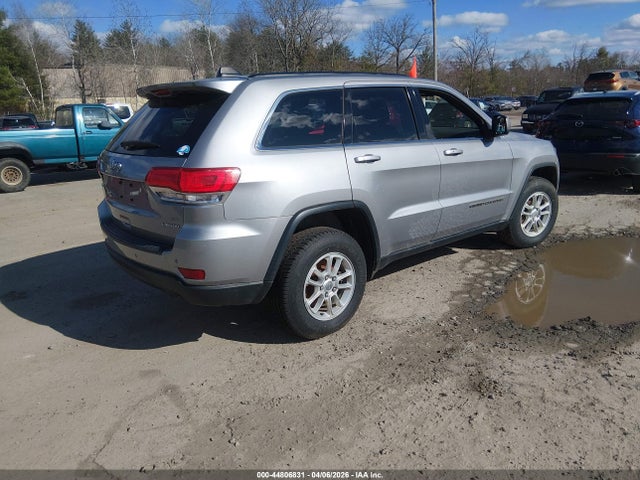 2018 Jeep Grand Cherokee Laredo 4x4 მანქანა იყიდება აუქციონზე, vin: 1C4RJFAG1JC180219, აუქციონის ნომერი: 44806831