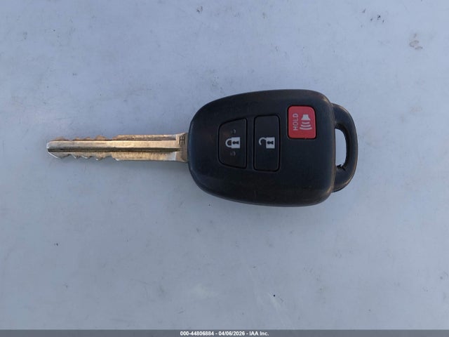 Toyota RAV4 LE 2015 2T3BFREV7FW341903 Image 11