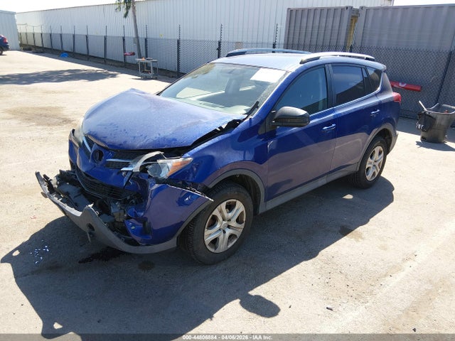 Toyota RAV4 LE 2015 2T3BFREV7FW341903 Image 2