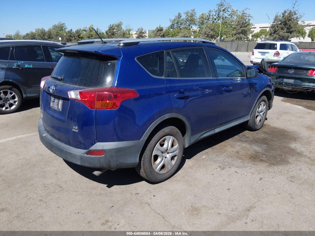 Toyota RAV4 LE 2015 2T3BFREV7FW341903 Image 4