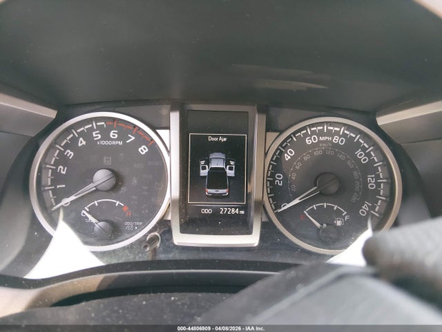 44806909 :رقم المزاد ، 3TYRX5GNXNT065528 vin ، 2022 Toyota Tacoma Sr5 مزاد بيع