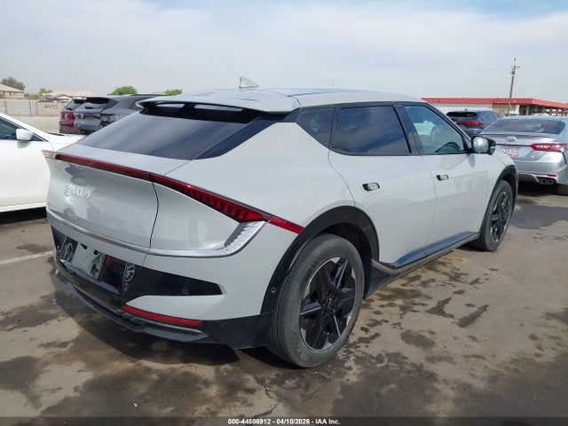 5XYC34JA1SG003389 KIA Ev6 Wind