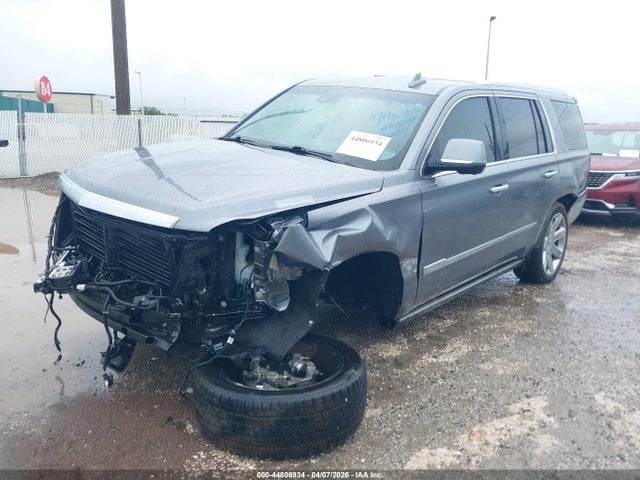 44806934 :رقم المزاد ، 1GYS3CKJ4KR243990 vin ، 2019 Cadillac Escalade Premium Luxury مزاد بيع
