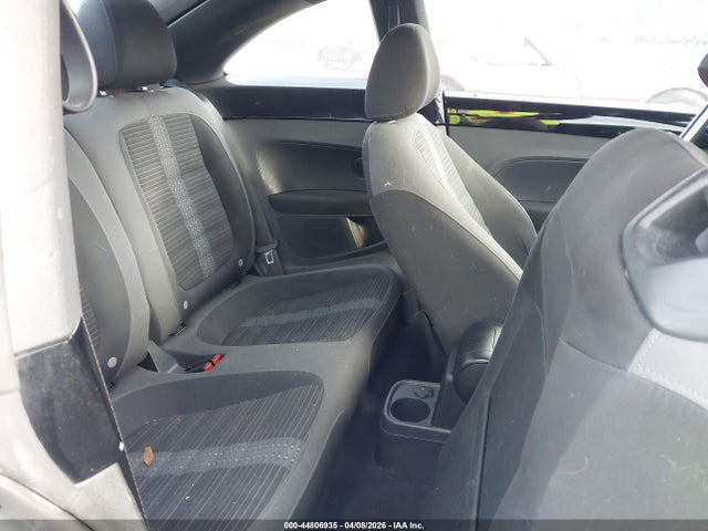 44806935 :رقم المزاد ، 3VWV67AT2DM645304 vin ، 2013 Volkswagen Beetle Turbo مزاد بيع