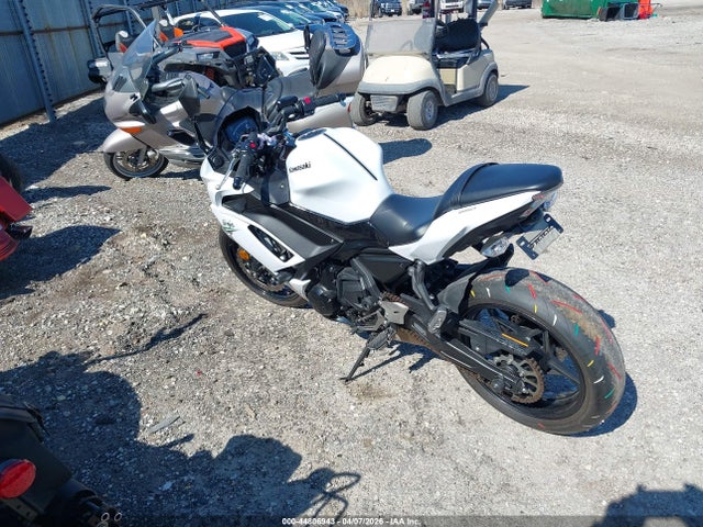 ML5EXEN18LDA11516 Kawasaki Ex650 N
