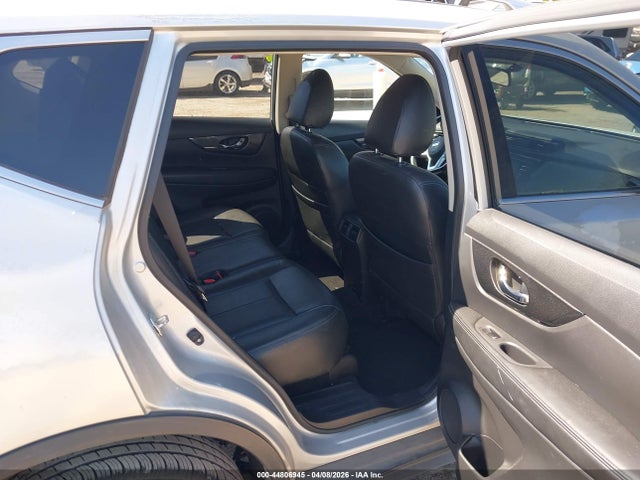 44806945 :رقم المزاد ، JN8AT2MV0HW021988 vin ، 2017 Nissan Rogue Sv مزاد بيع