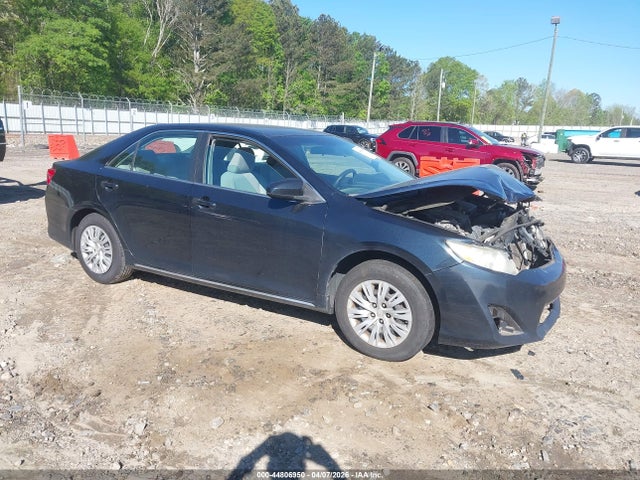 44806950 :رقم المزاد ، 4T1BF1FK6CU052036 vin ، 2012 Toyota Camry Le مزاد بيع