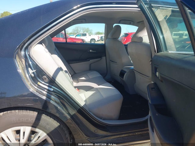 44806950 :رقم المزاد ، 4T1BF1FK6CU052036 vin ، 2012 Toyota Camry Le مزاد بيع