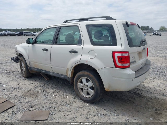 44806998 :رقم المزاد ، 1FMCU0C76CKC60224 vin ، 2012 Ford Escape Xls مزاد بيع