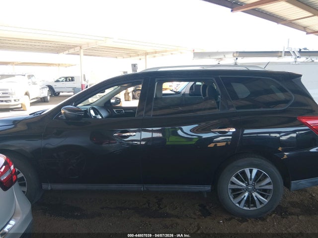 44807039 :رقم المزاد ، 5N1DR2MM6HC661800 vin ، 2017 Nissan Pathfinder Sv مزاد بيع