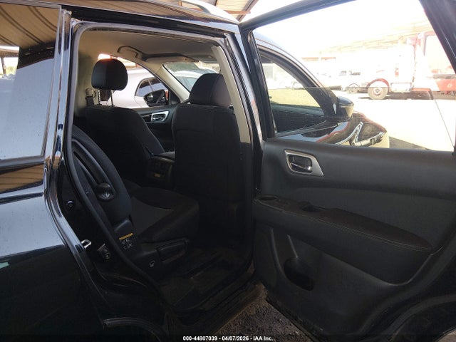 44807039 :رقم المزاد ، 5N1DR2MM6HC661800 vin ، 2017 Nissan Pathfinder Sv مزاد بيع