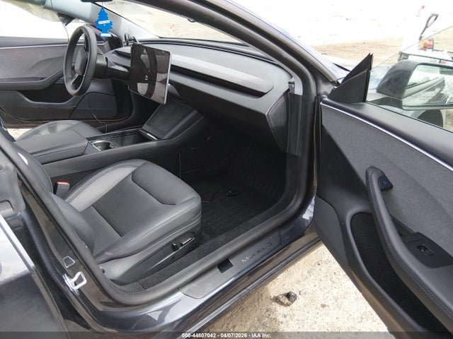 Продаж на аукціоні авто 2025 Tesla Model 3 Long Range Rear-wheel Drive/standard Rear-wheel Drive, vin: 5YJ3E1EA0SF011994, номер лоту: 44807042