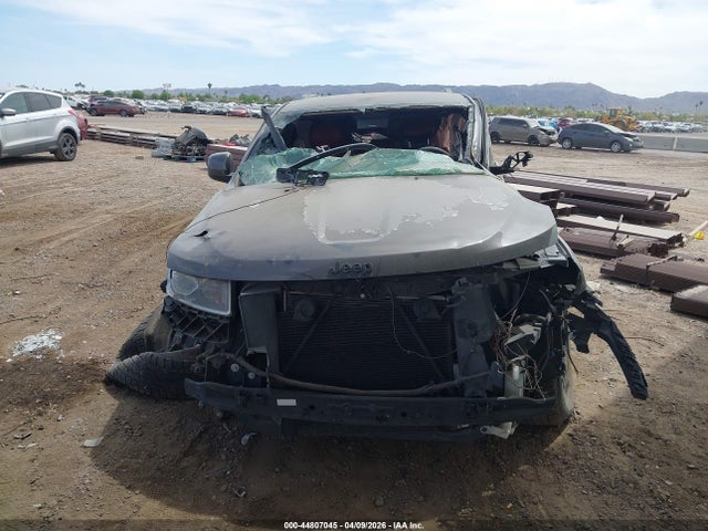 1C4RJEAG9FC848964 Jeep Grand Cherokee Laredo