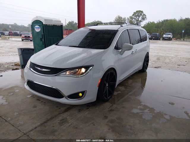 2020 Chrysler Pacifica Touring L მანქანა იყიდება აუქციონზე, vin: 2C4RC1BGXLR276419, აუქციონის ნომერი: 44807077