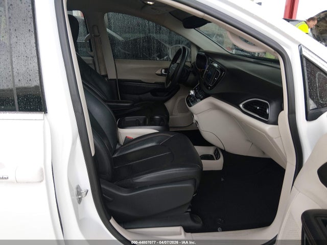 2020 Chrysler Pacifica Touring L მანქანა იყიდება აუქციონზე, vin: 2C4RC1BGXLR276419, აუქციონის ნომერი: 44807077