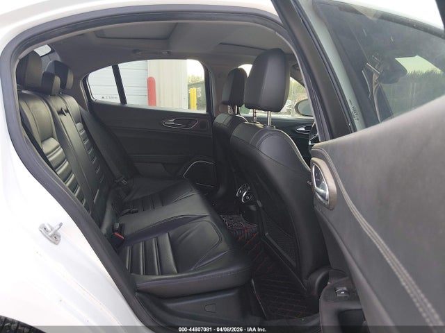 ZARFAECN8H7544332 Alfa Romeo Giulia Ti Rwd
