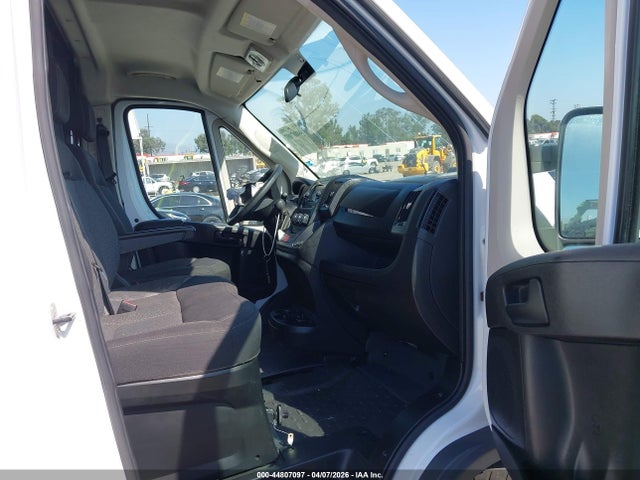 2018 RAM PROMASTER 2500 3C6TRVDG0JE100588 Photo 4