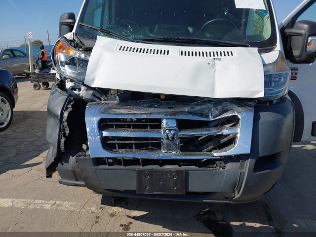 2018 RAM PROMASTER 2500 3C6TRVDG0JE100588 Photo 5