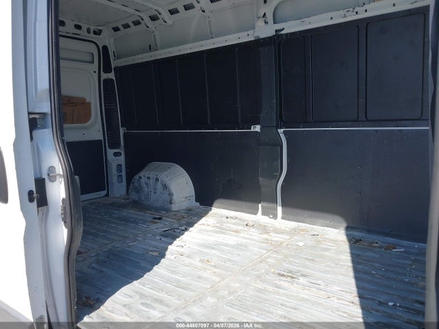 2018 RAM PROMASTER 2500 3C6TRVDG0JE100588 Photo 7