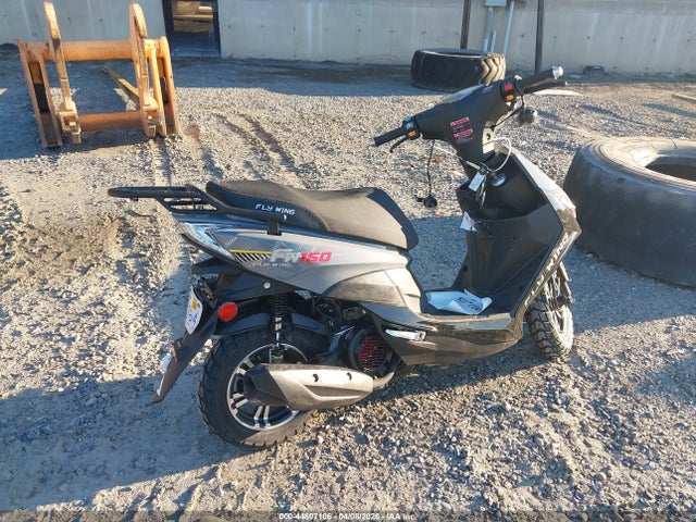 HZ2TBCNF8S1017780 Tztc Scooter