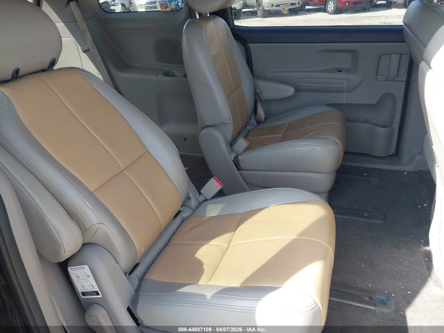 Продаж на аукціоні авто 2017 Kia Sedona Lx, vin: KNDMB5C10H6243815, номер лоту: 44807109