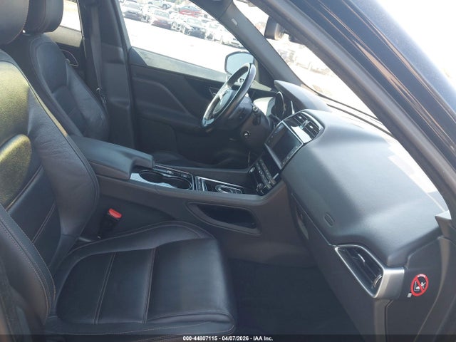 2017 JAGUAR F-PACE SADCK2BV3HA061851 Photo 4