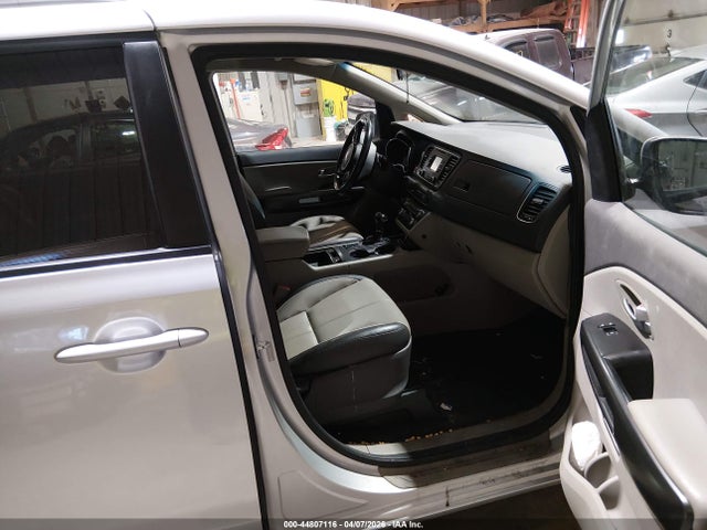 2017 Kia Sedona Lx მანქანა იყიდება აუქციონზე, vin: KNDMB5C12H6240799, აუქციონის ნომერი: 44807116