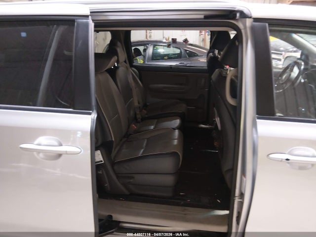 2017 Kia Sedona Lx მანქანა იყიდება აუქციონზე, vin: KNDMB5C12H6240799, აუქციონის ნომერი: 44807116