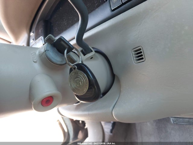 1997 Cadillac Deville Standard მანქანა იყიდება აუქციონზე, vin: 1G6KD52Y1VU205262, აუქციონის ნომერი: 44807142