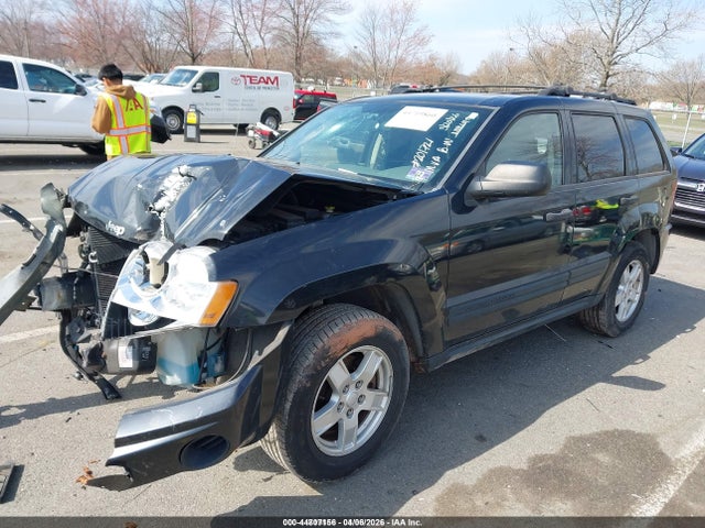 2005 Jeep Grand Cherokee Laredo მანქანა იყიდება აუქციონზე, vin: 1J8GR48K45C541536, აუქციონის ნომერი: 44807156