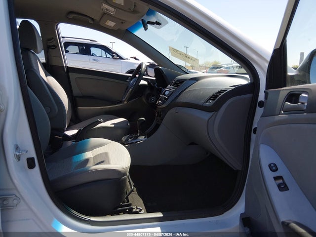 KMHCT5AE5HU319731 Hyundai ACCENT SE