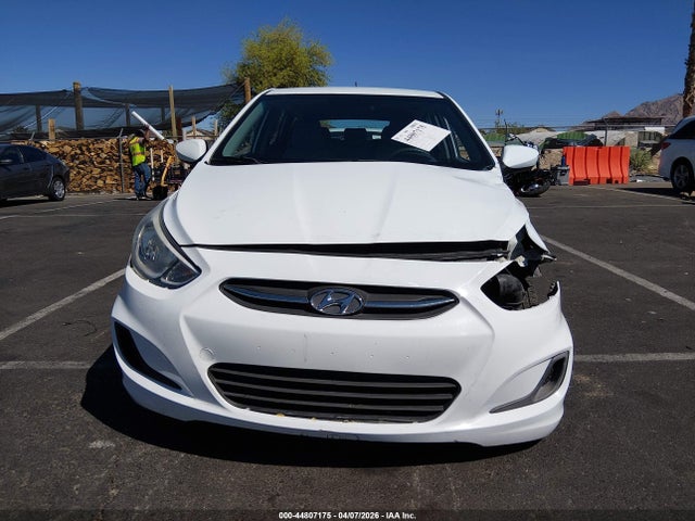 KMHCT5AE5HU319731 Hyundai ACCENT SE