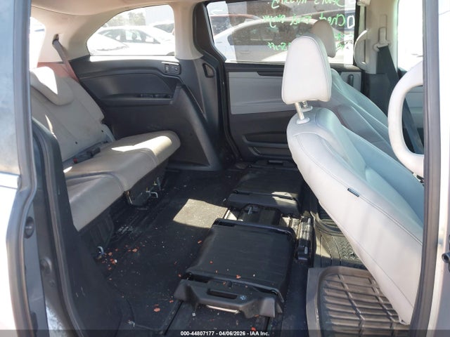 5FNRL6H74JB099895 Honda Odyssey Ex-l