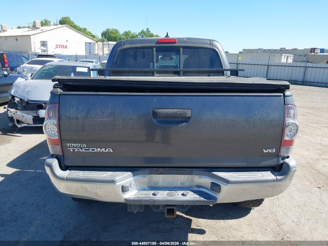 Toyota Tacoma Base V6 2015 3TMLU4EN5FM170177 Image 16