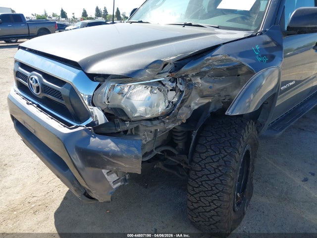 Toyota Tacoma Base V6 2015 3TMLU4EN5FM170177 Image 6
