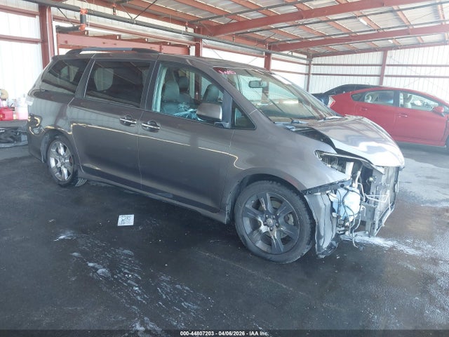 2016 TOYOTA SIENNA 5TDXK3DC3GS710175