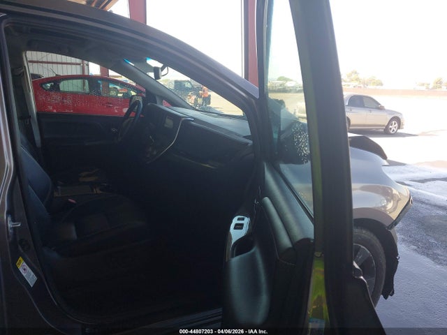 2016 TOYOTA SIENNA 5TDXK3DC3GS710175 Photo 4