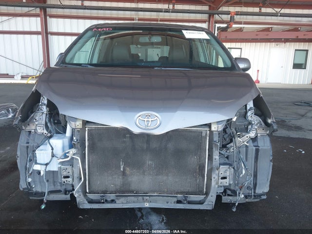 2016 TOYOTA SIENNA 5TDXK3DC3GS710175 Photo 5