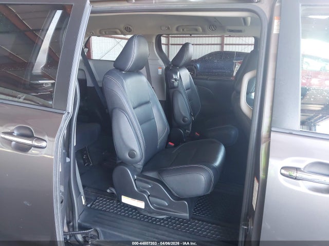 2016 TOYOTA SIENNA 5TDXK3DC3GS710175 Photo 7