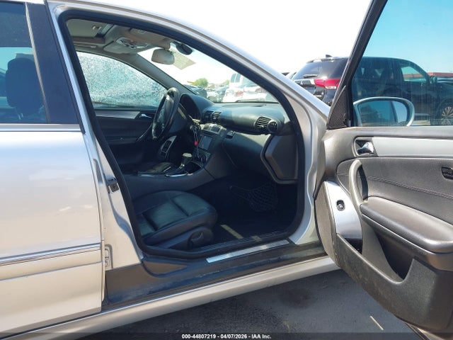 44807219 :رقم المزاد ، WDBRF52H36E019951 vin ، 2006 Mercedes-benz C 230 Sport مزاد بيع